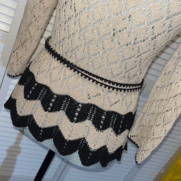 AT cardigan - Picture 3 of 3